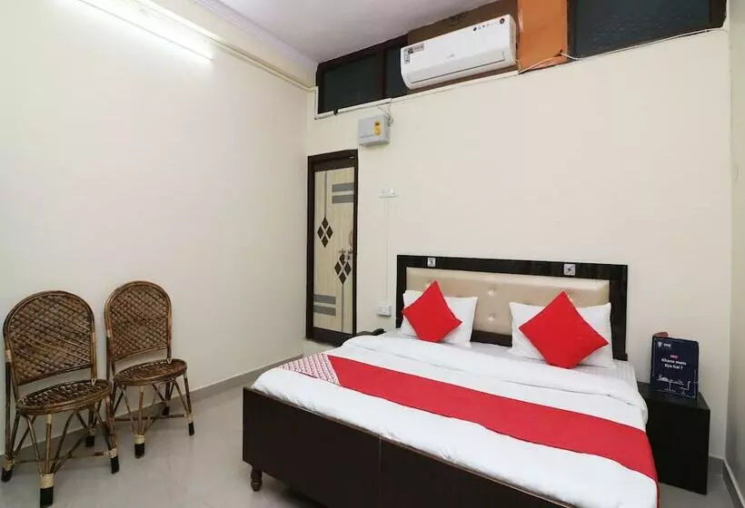 ホテル Oyo 24823 Amrit Guest House