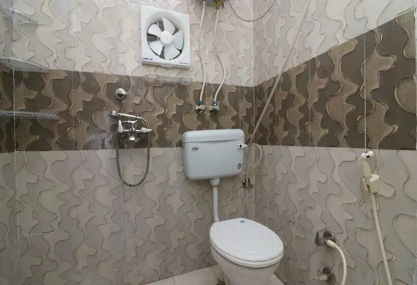 ホテル Oyo 24823 Amrit Guest House