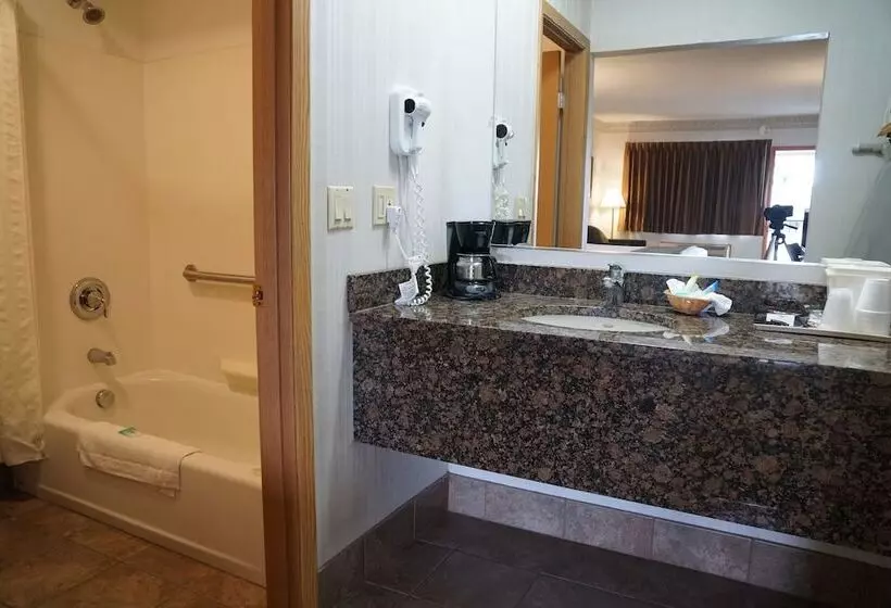 Отель College Inn