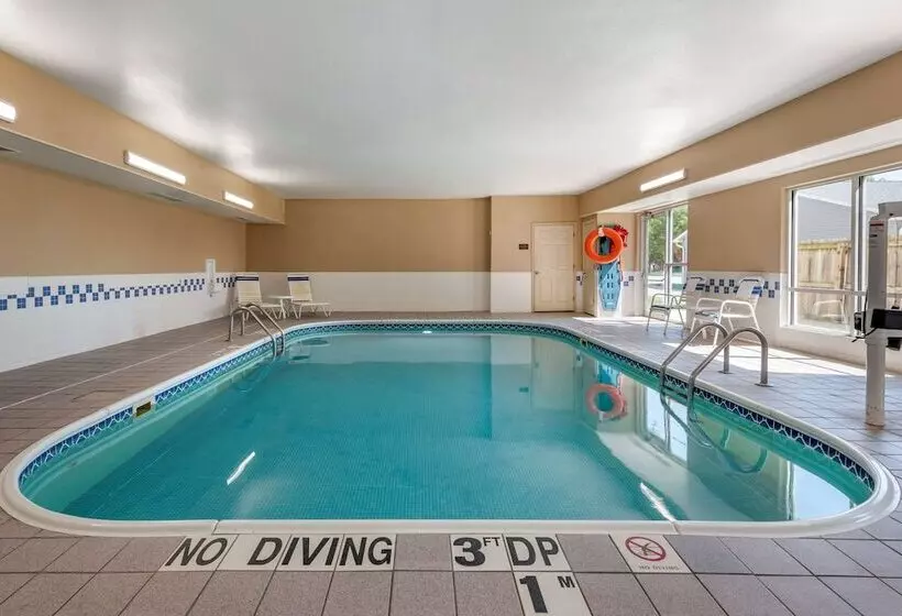 酒店 Comfort Suites Terre Haute University Area