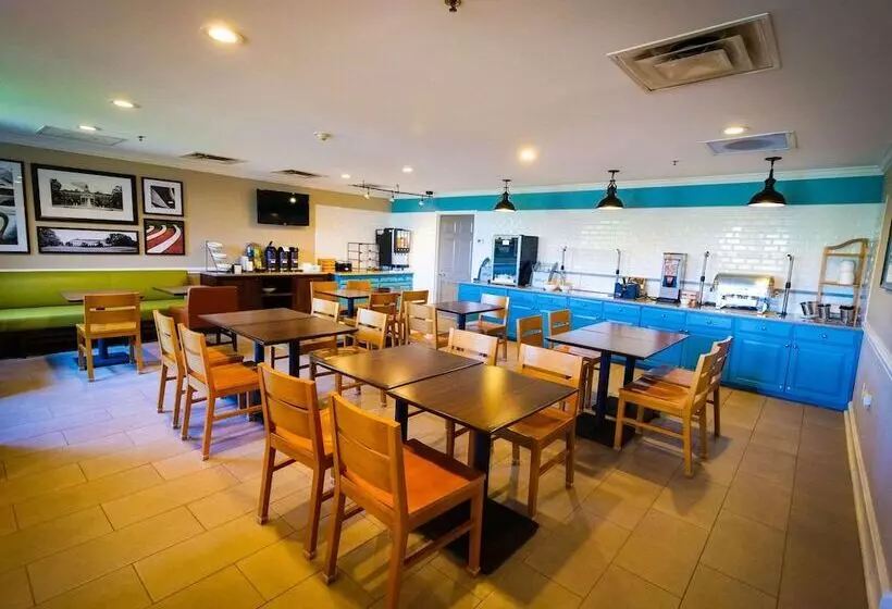 호텔 Country Inn & Suites By Radisson, Burlington Elon , Nc