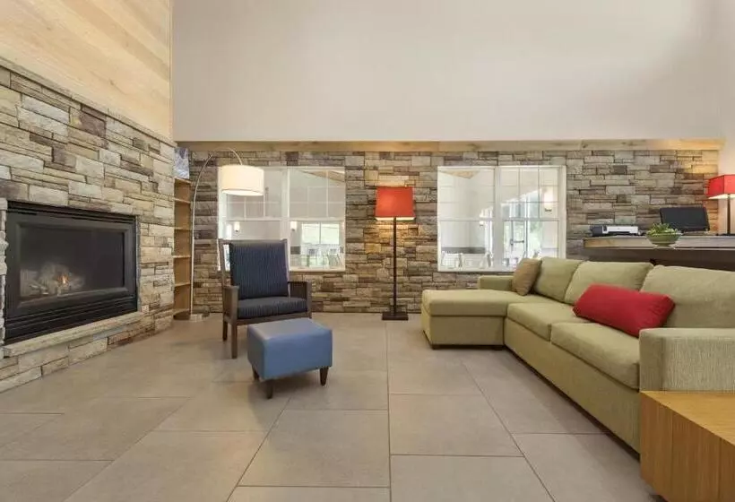 Отель Country Inn & Suites By Radisson, Decorah, Ia