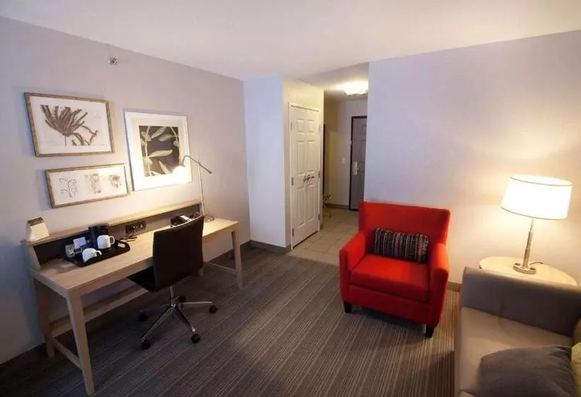 Отель Country Inn & Suites By Radisson, Decorah, Ia