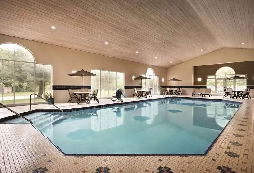 Отель Country Inn & Suites By Radisson, Des Moines West, Ia