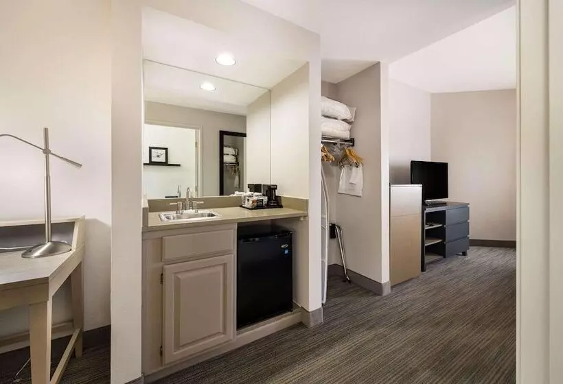 酒店 Country Inn & Suites By Radisson, Freeport, Il