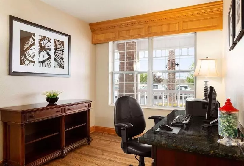 Отель Country Inn & Suites By Radisson Kenosha Pleasant Prairie