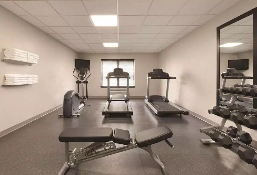 هتل Country Inn & Suites By Radisson, Roanoke, Va