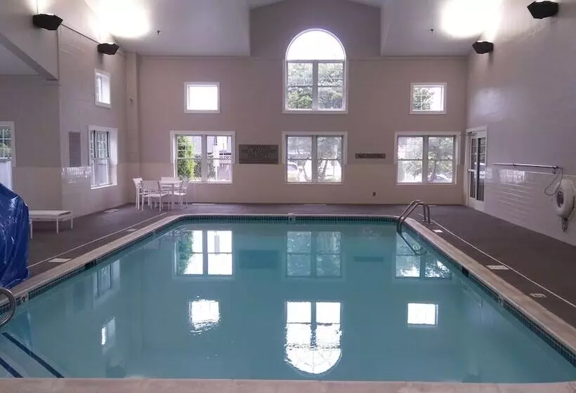 هتل Country Inn & Suites By Radisson, Roanoke, Va