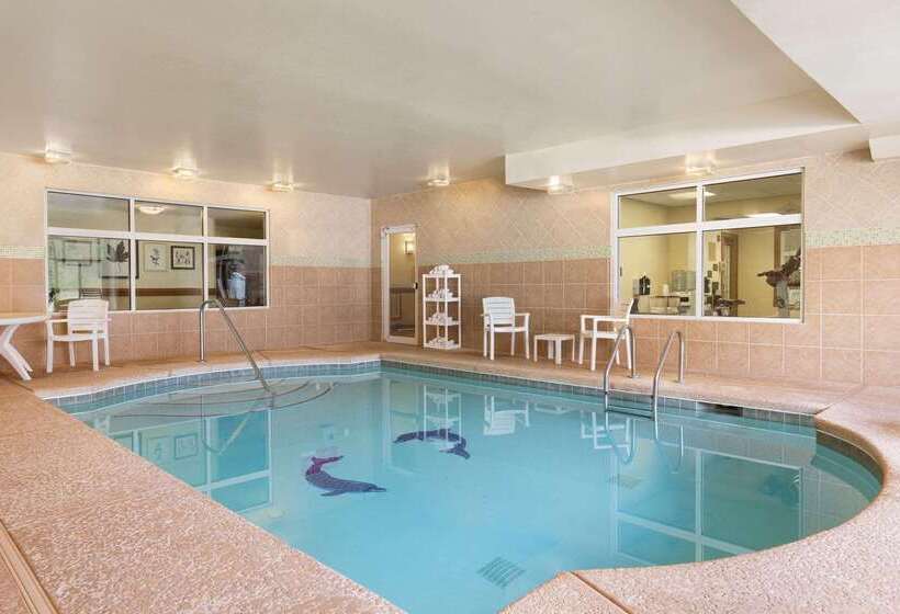 فندق Country Inn & Suites By Radisson, Smyrna, Ga