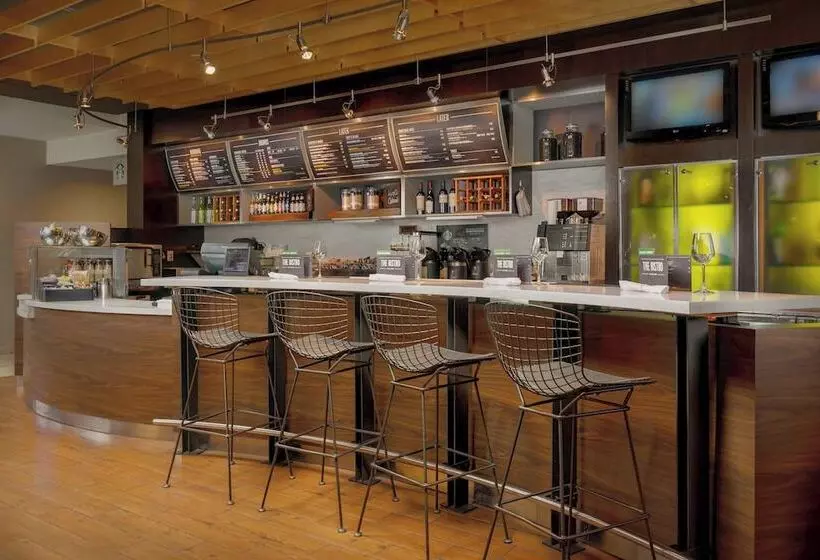 호텔 Courtyard By Marriott New Haven Orange