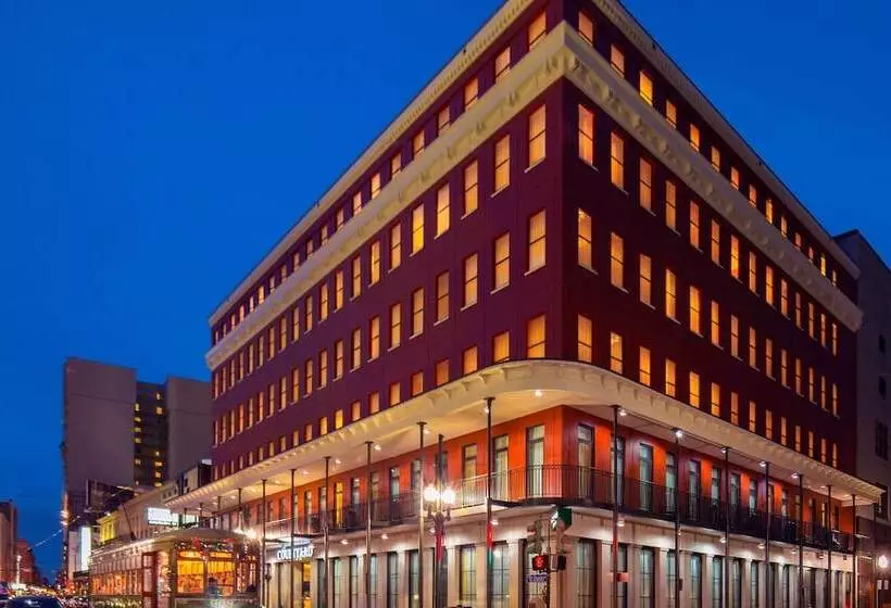 Courtyard By Marriott New Orleans Downtown Near The French Quarter