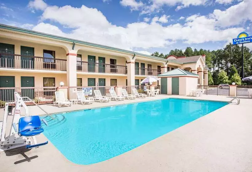 호텔 Days Inn & Suites By Wyndham Columbia Airport