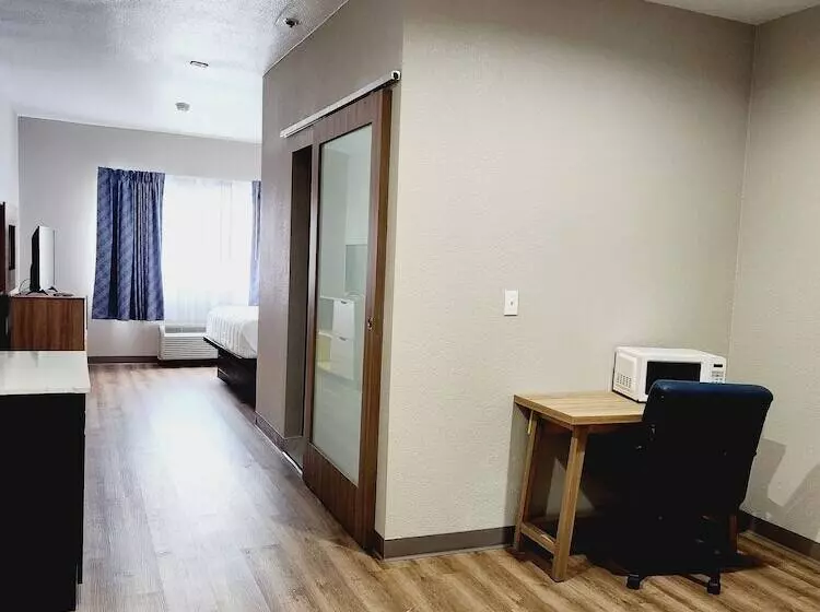 Hotelli Days Inn & Suites By Wyndham Corpus Christi Central