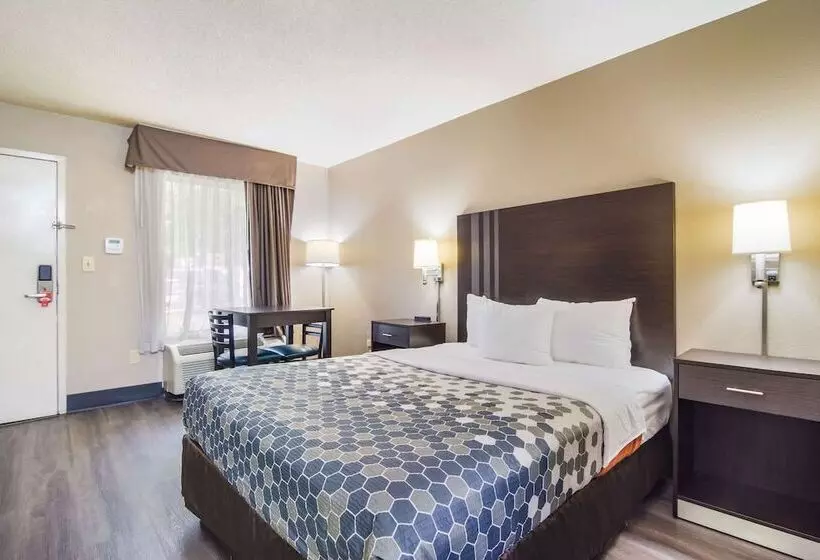 هتل Econo Lodge South