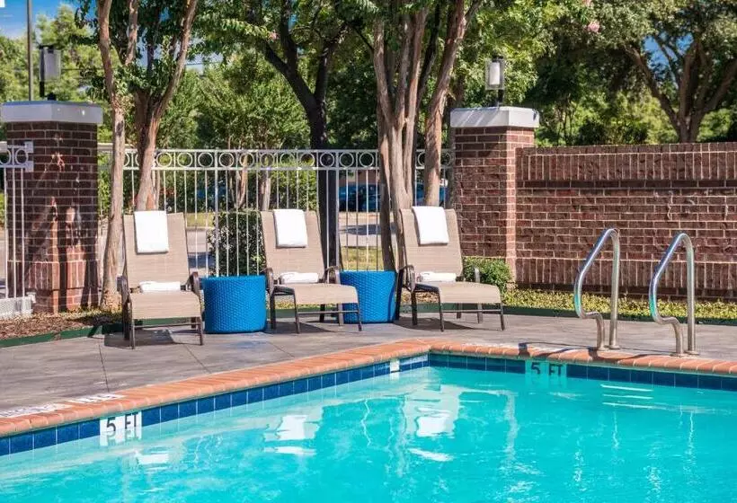 호텔 Holiday Inn & Suites Dallas Addison By Ihg