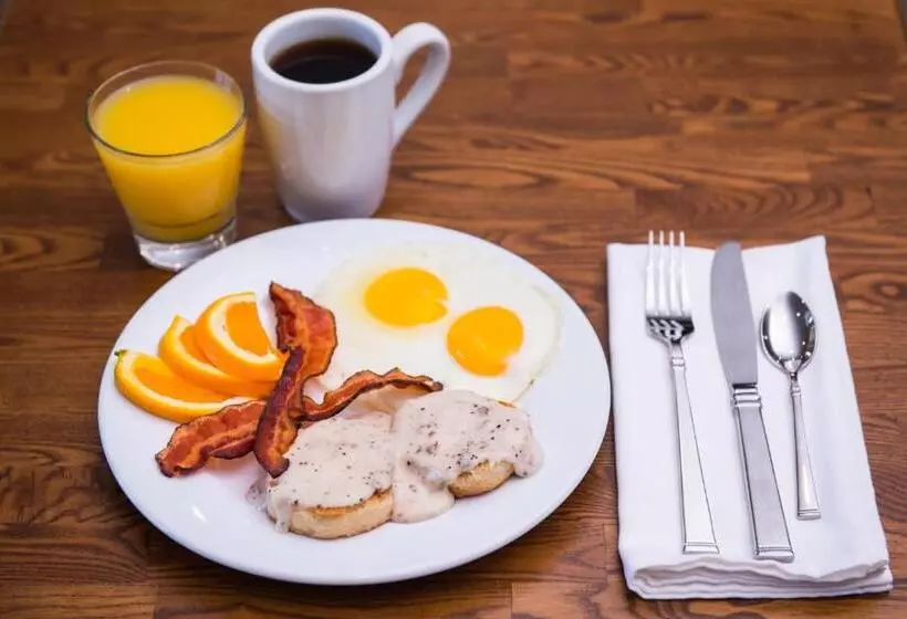 호텔 Holiday Inn & Suites Dallas Addison By Ihg