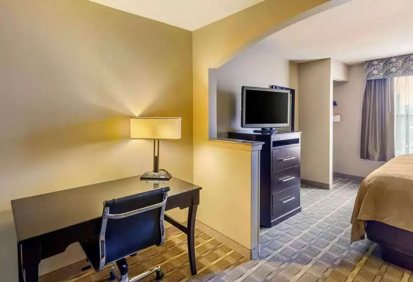 בית מלון כפרי Quality Suites Sherman