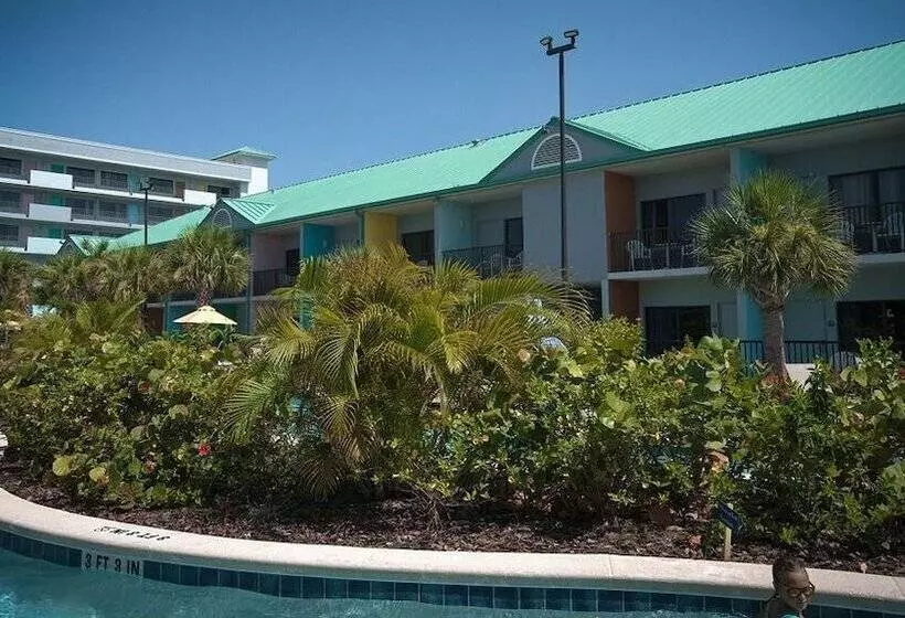 אתר נופש Beachside Hotel And Suites