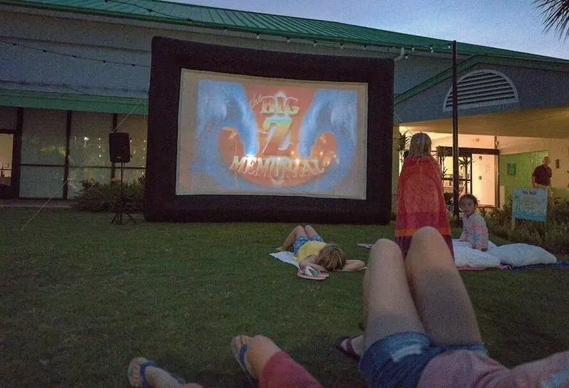 אתר נופש Beachside Hotel And Suites