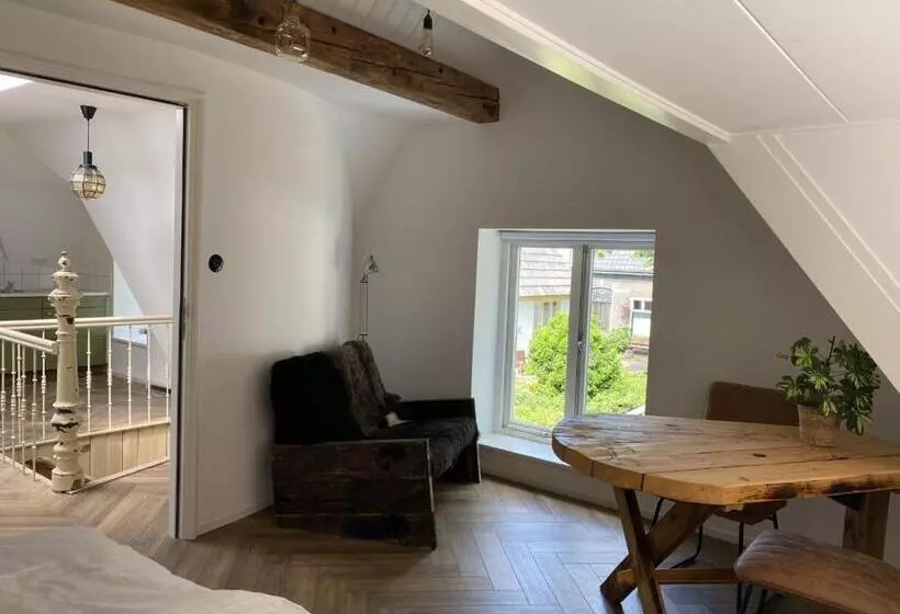 Aamiaismajoitus (B&B) So Hum