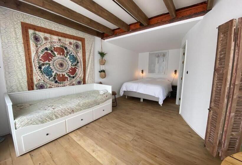 Bed and Breakfast So Hum