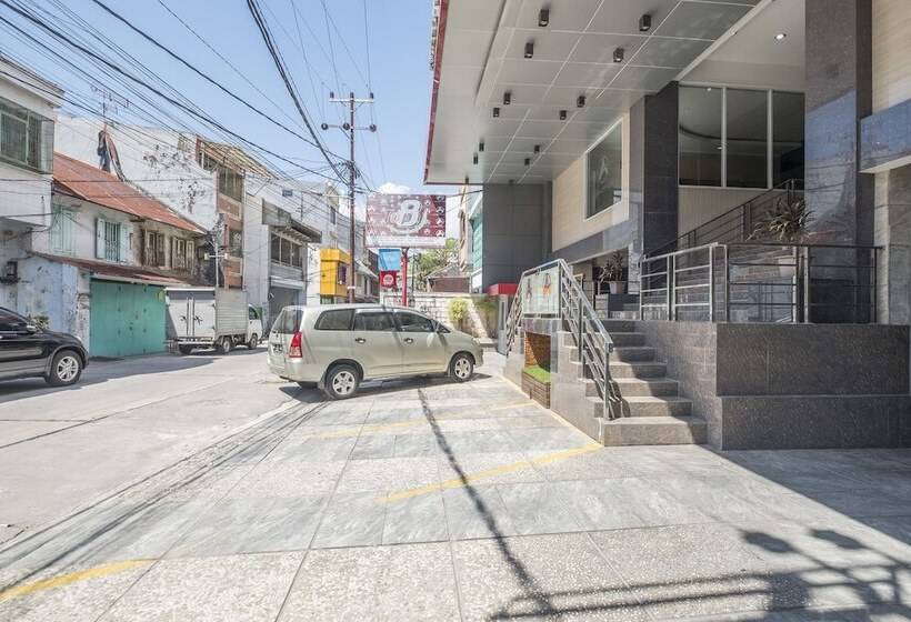 Hotell Oyo 1081 Allson City  Makassar