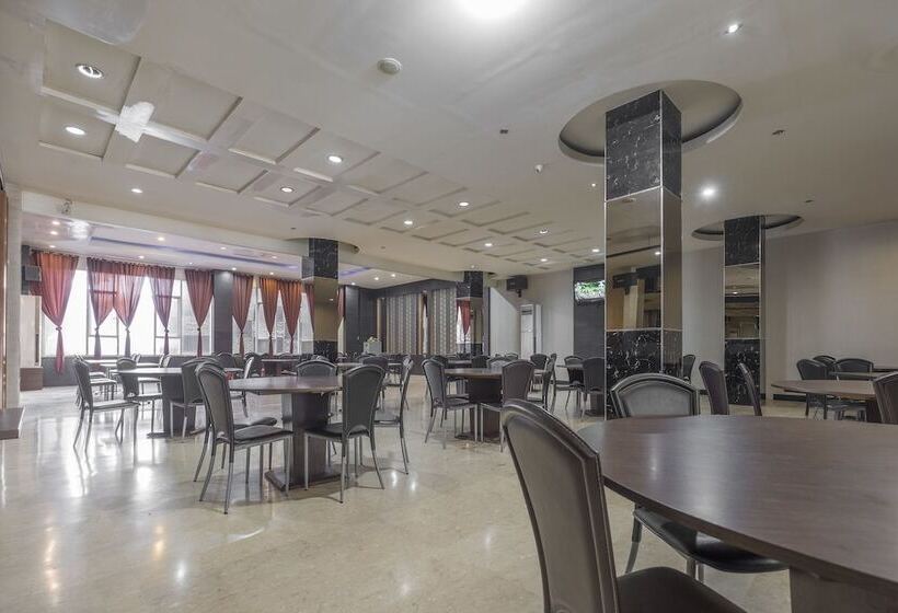 Hotell Oyo 1081 Allson City  Makassar