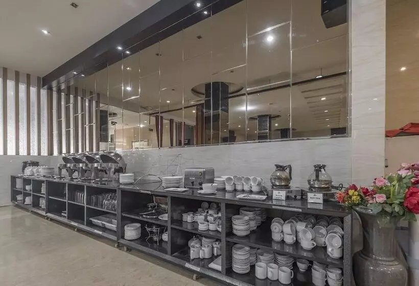 هتل Oyo 1081 Allson City  Makassar