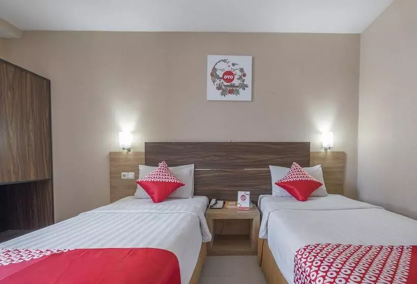 هتل Oyo 1081 Allson City  Makassar