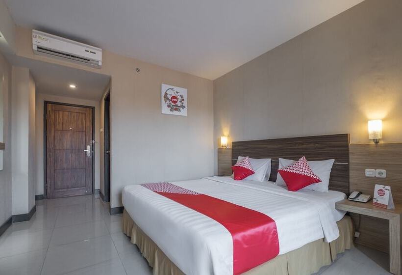 Hotell Oyo 1081 Allson City  Makassar