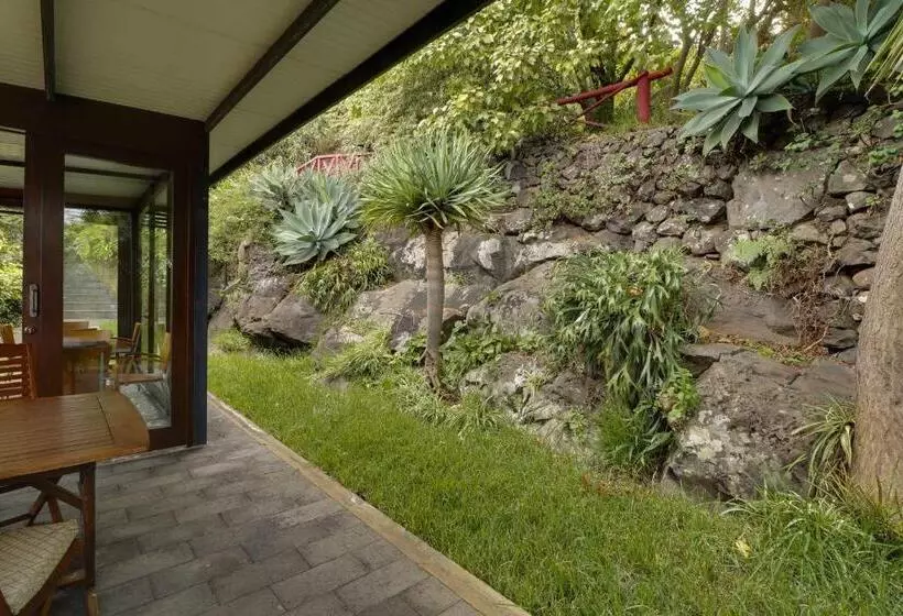 Majatalo Dazk Golden Estate