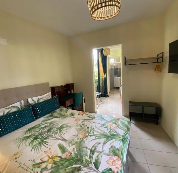 بنسيون Dazk Golden Estate