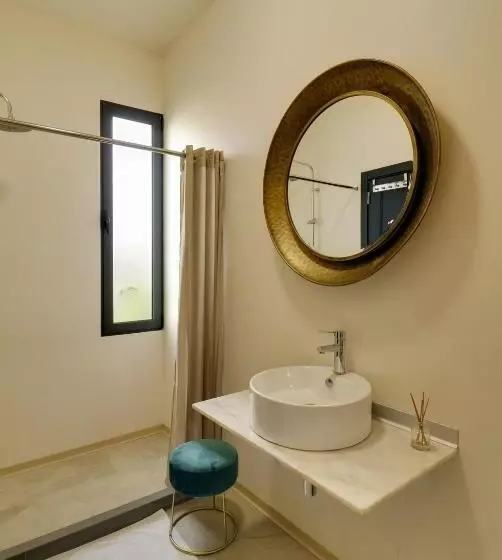 Majatalo Dazk Golden Estate