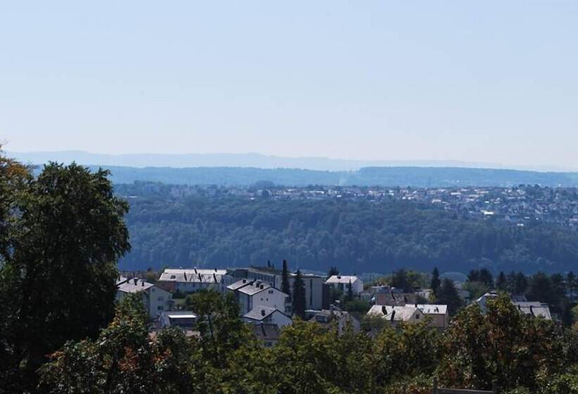 هتل Am Berg Esslingen