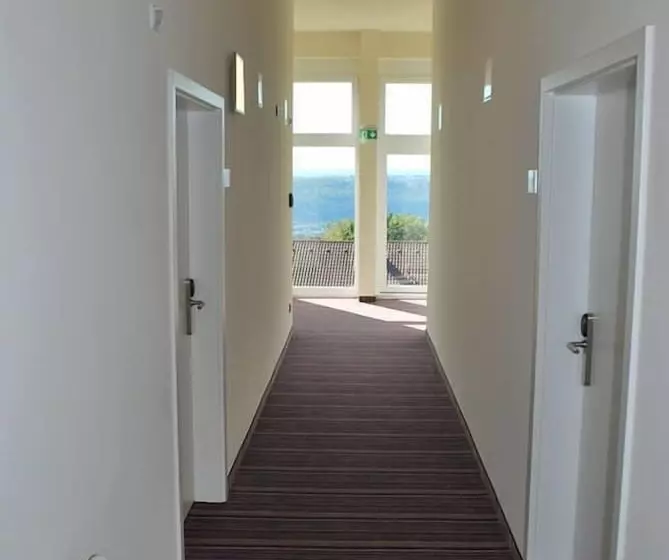 Hotelli Am Berg Esslingen