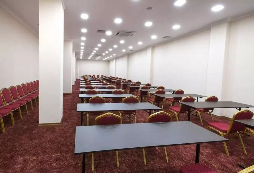 Ani Grand Hotel Yerevan