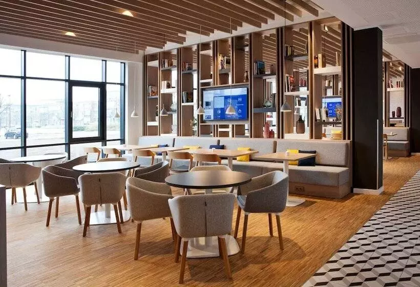 Hotelli Holiday Inn Express   Kaiserslautern, An Ihg