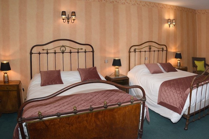 בית מלון כפרי Hôtel Le Baron