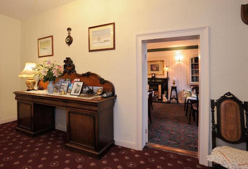 Пансион Dromard House