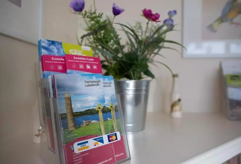 پانسیون Dromard House