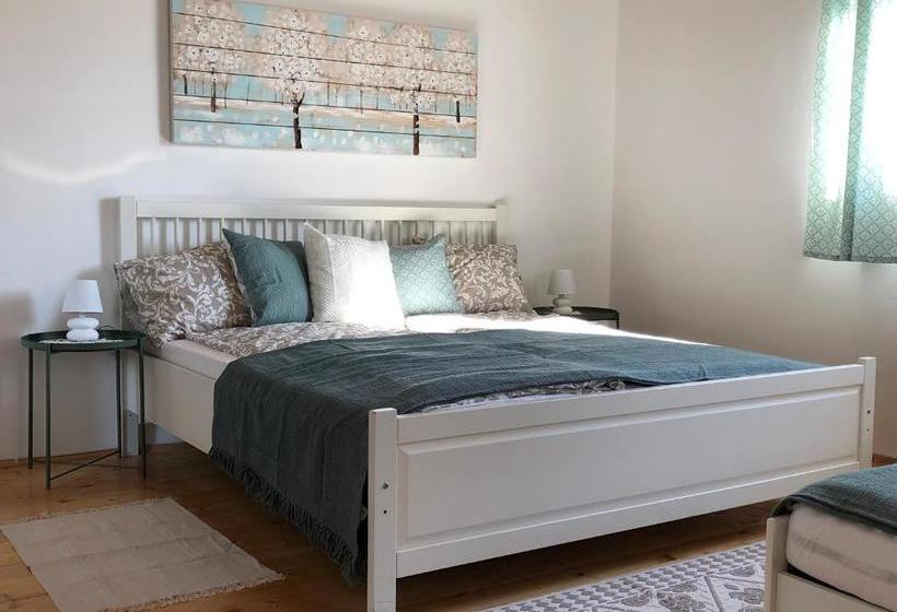 بنسيون Twin Pines Apartment