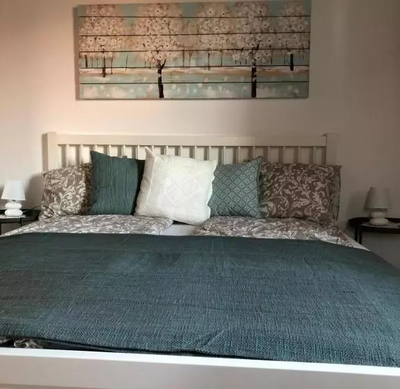 پانسیون Twin Pines Apartment