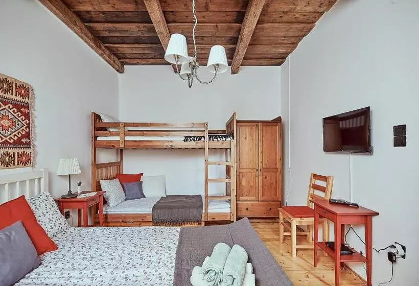 پانسیون Twin Pines Apartment