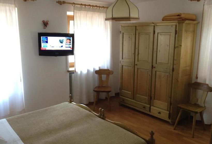 هتل Ajarnola Locazioni Turist