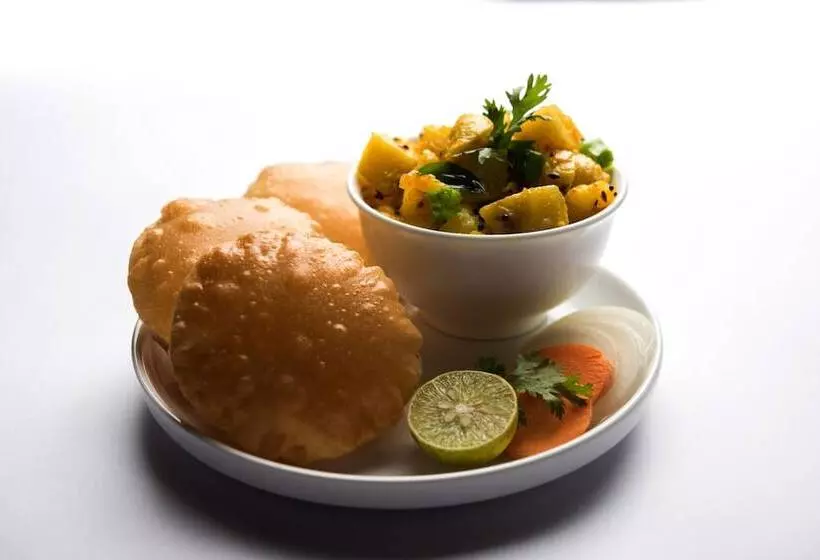 City Star Hotel & Restaurant