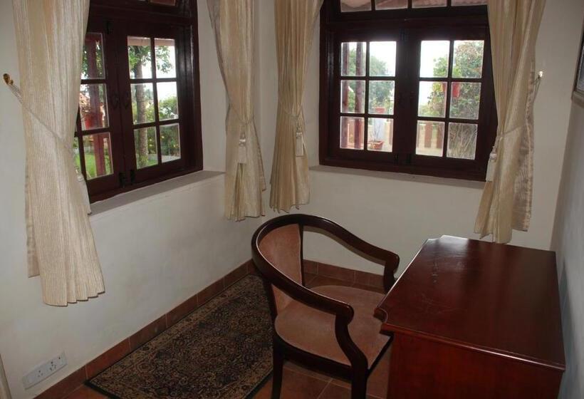 Pension Colonial 4 B/r Home, Great For Families, Coonoor