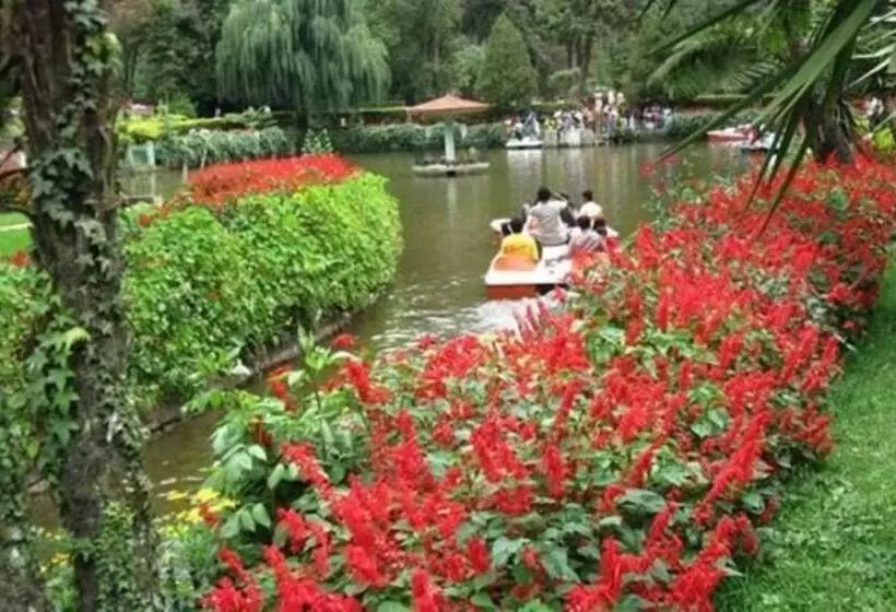 Majatalo Colonial 4 B/r Home, Great For Families, Coonoor