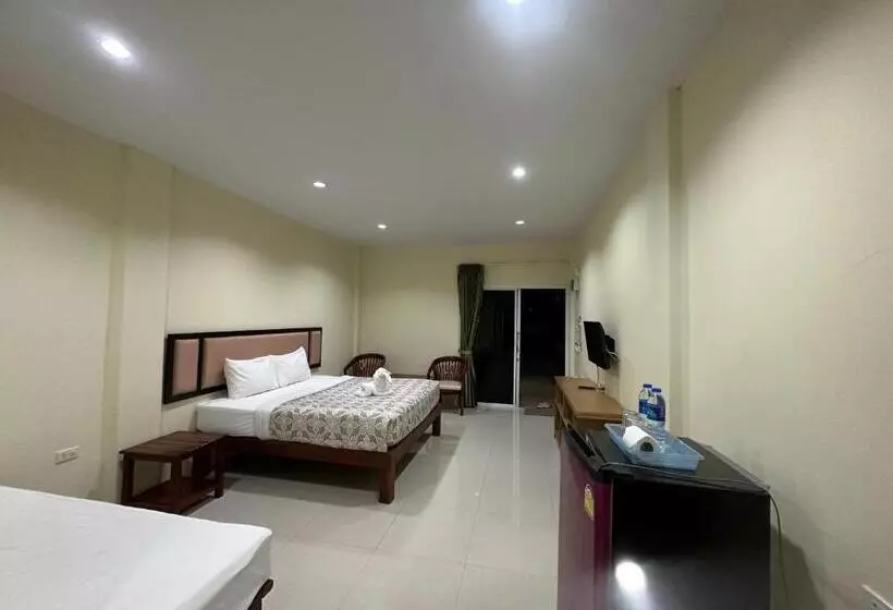 Lomakeskus ไออุ่นรีสอร์ท