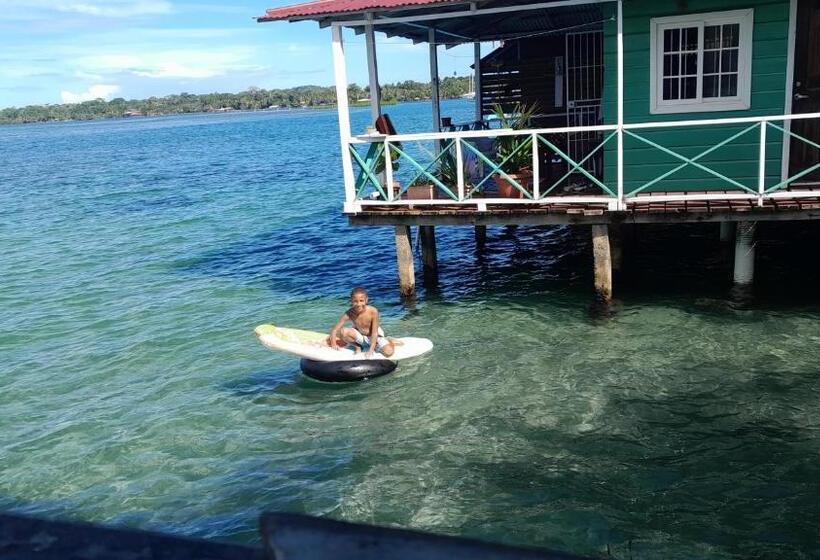 هاستل Hostal On The Sea