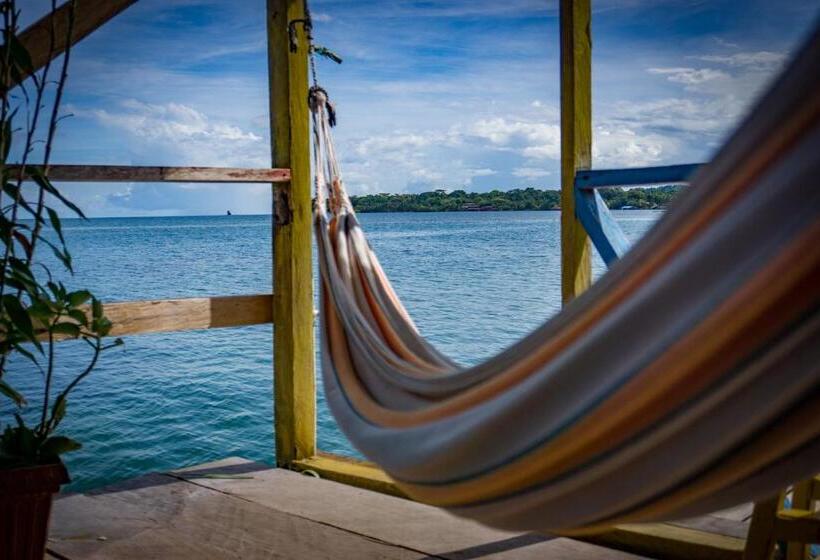 هاستل Hostal On The Sea